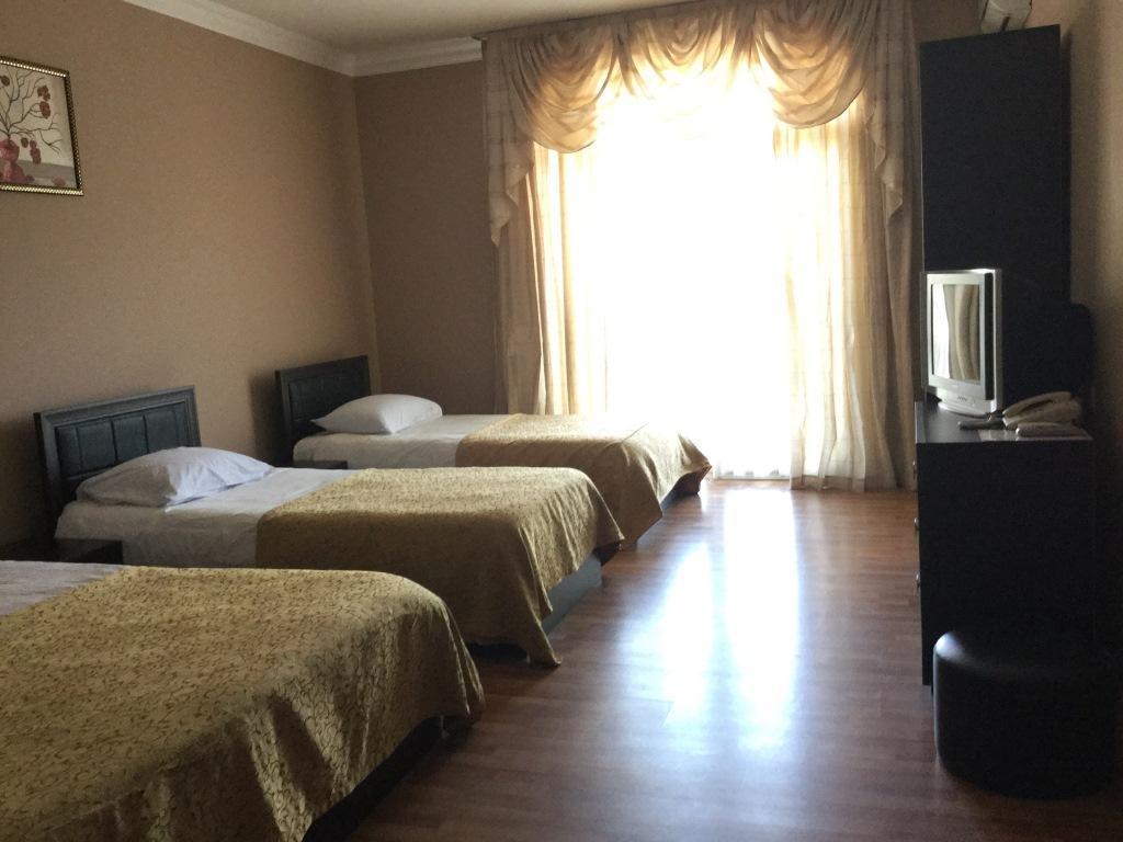Prestige Hotel Batumi Esterno foto