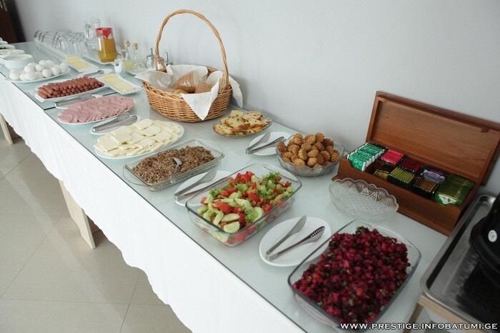 Prestige Hotel Batumi Esterno foto